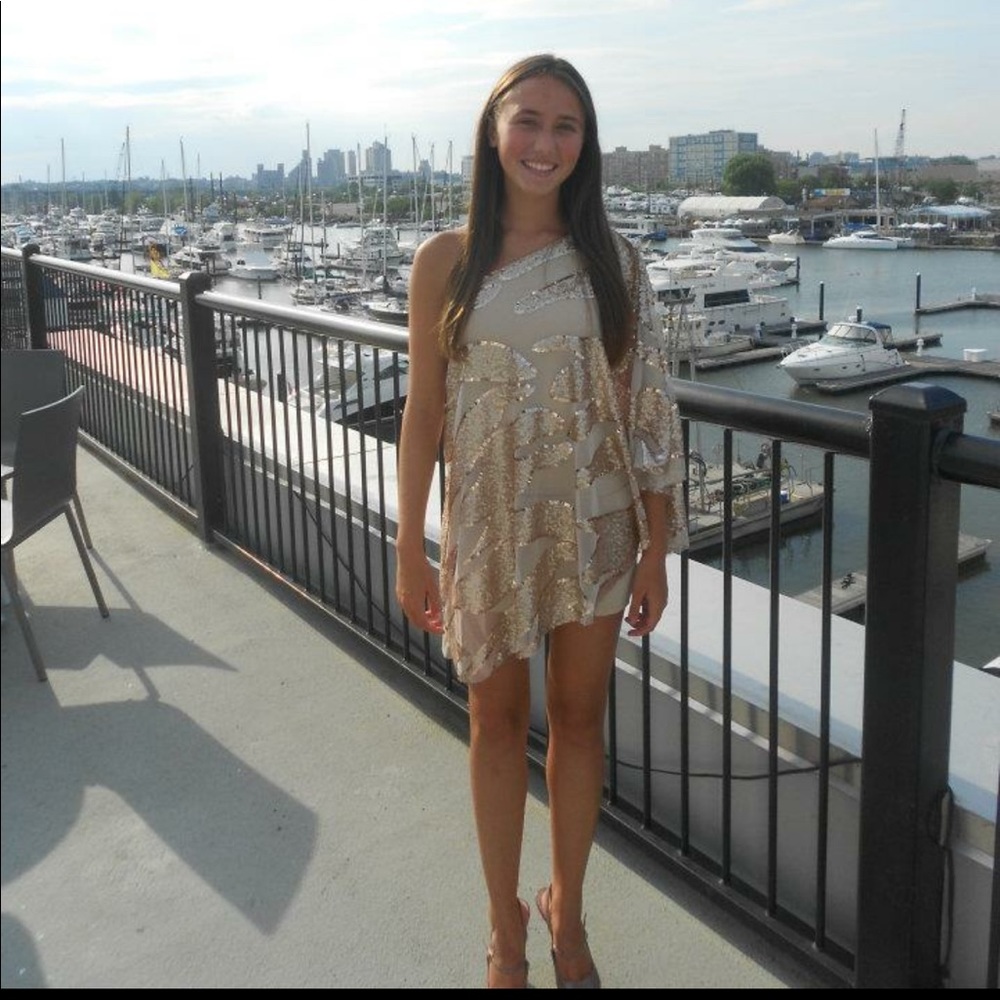 Bebe dress